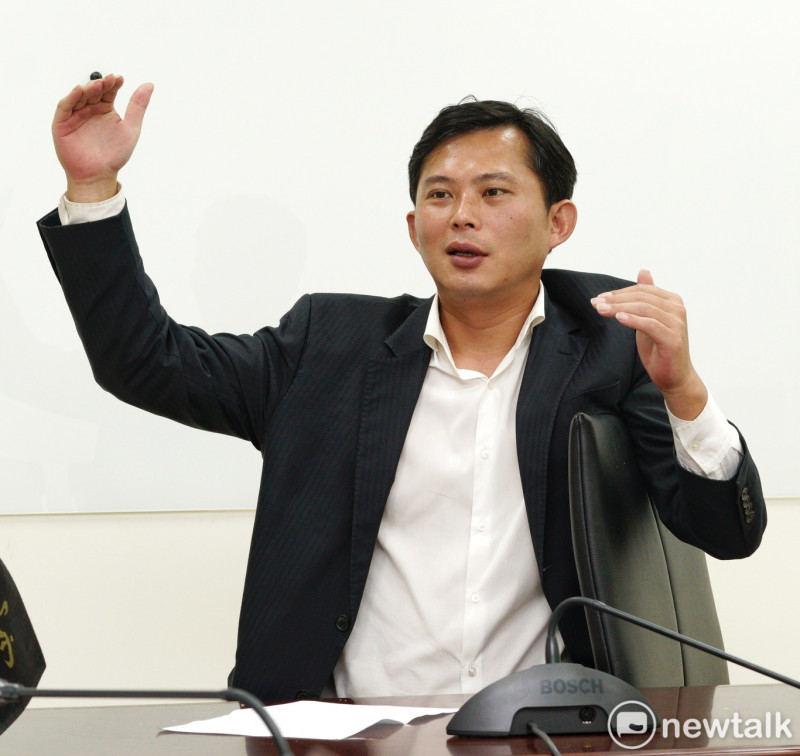 黃國昌接受《新頭殼》專訪表示，若有機會參選地方首長「當然願意」。   圖：張良一/攝(資料畫面)
