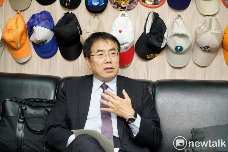 台南市長當選人黃偉哲表示，小內閣不會有執政包袱也不會有派系包袱。   圖：張良一/攝