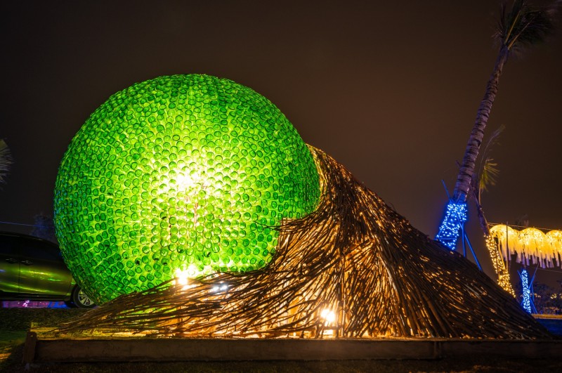 2019台灣燈會將於明天正式開幕，圖為燈會作品《恆春風巢》。   圖：屏東縣政府/提供