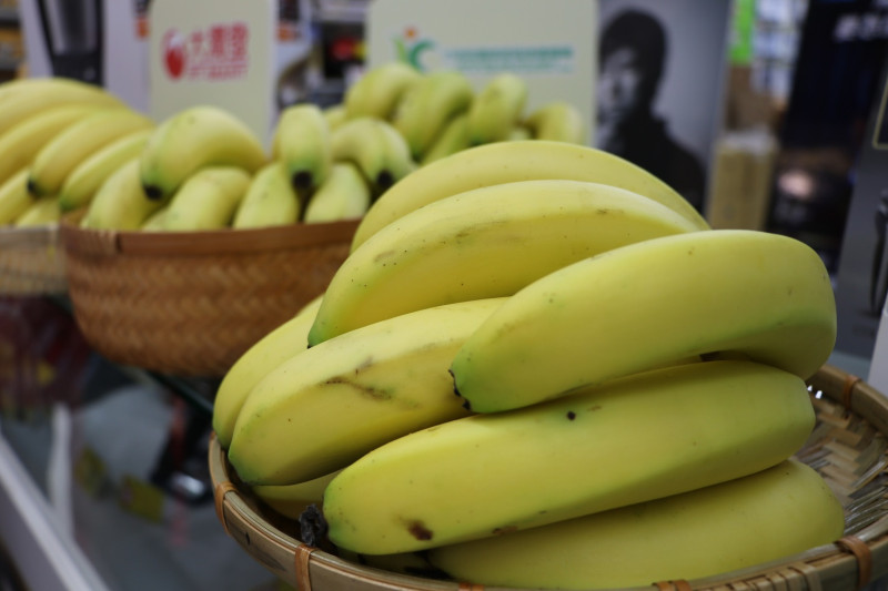 新鮮的香蕉果梗帶有綠色，是挑選美味香蕉的重點之一。   圖：取自行政院農業委員會農糧署