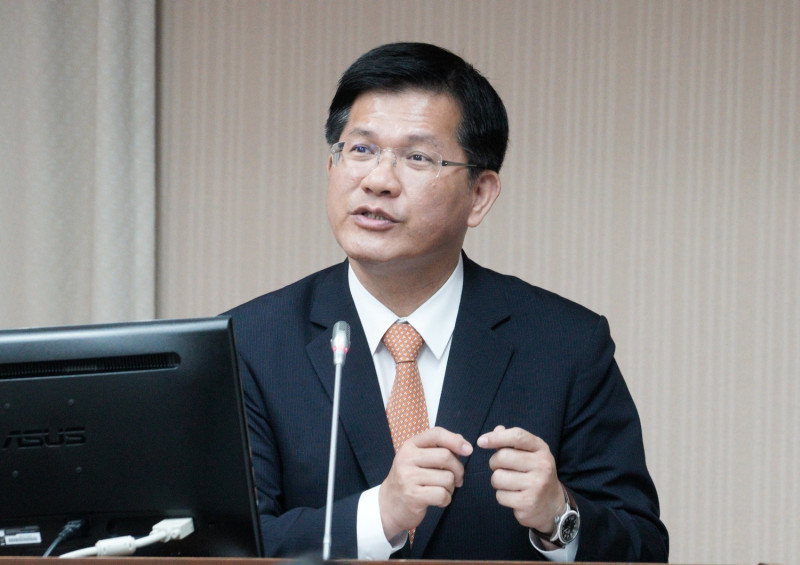 交通部長林佳龍在立院交通委員會備詢。   圖：張良一/攝