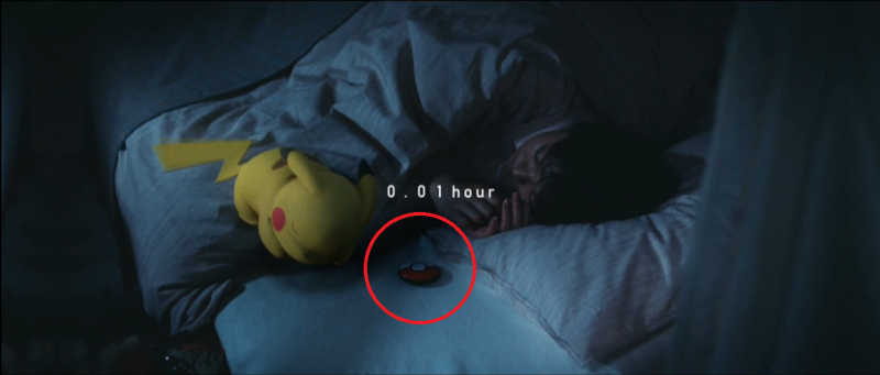 「精靈寶可夢Sleep」需要透過「Pokémon GO Plus 」裝置（紅圈）來驅動。