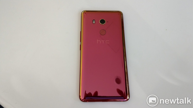 HTC U11傳出在更新Android 9.0後無法解鎖的問題。圖：葉立斌／攝
