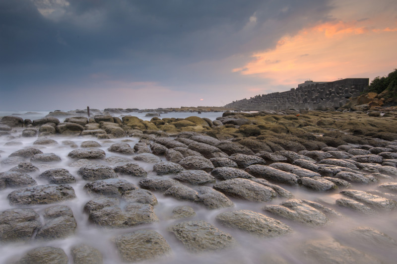 和平島豆腐岩是拍攝日出的絕佳攝影點，但要事先向和平島公園申請方可進入。圖：觀光局／提供