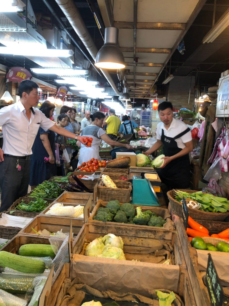 今（20）日北市蔬菜交易量為1605公噸，均價為每公斤38.1元，較昨日的34.66元上，漲幅約一成   圖：台北市市場處/提供