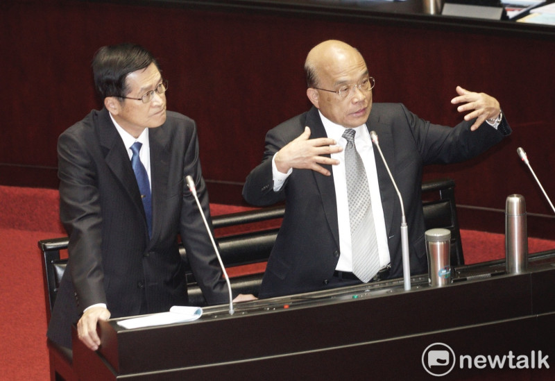 行政院長蘇貞昌、國防部長嚴德發等相關部會首長報告新式戰機採購特別預算案並備質詢。   圖：張良一/攝