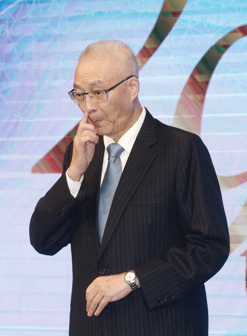 國民黨主席吳敦義今（14）日出席台灣國際發明得獎協會頒獎典禮。   圖：張良一/攝