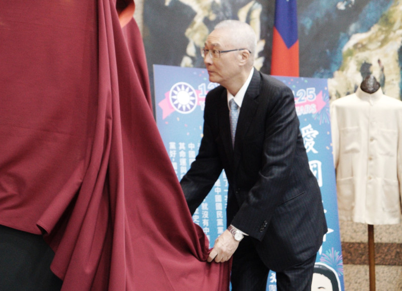 國民黨主席吳敦義出席慶祝建黨125周年黨史文物展揭幕。   圖：張良一/攝