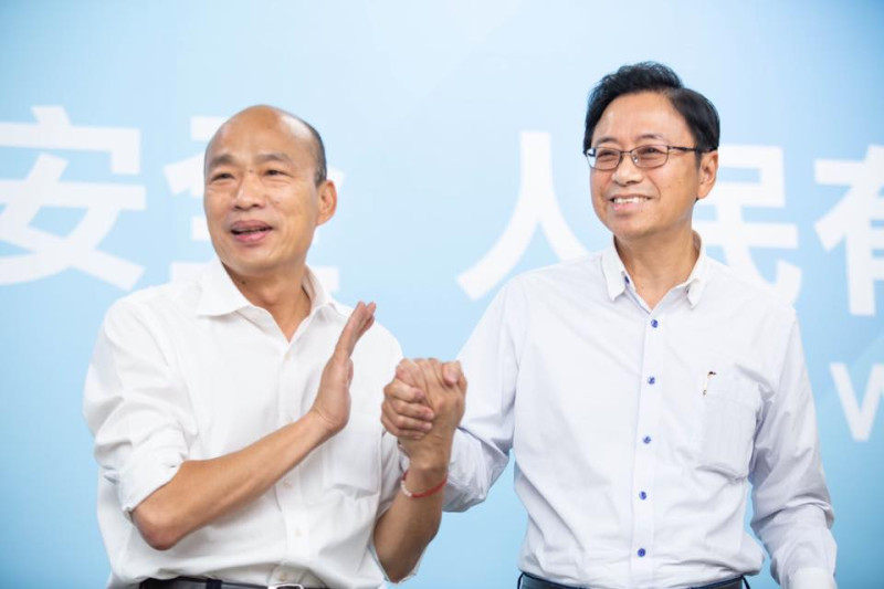 國民黨總統參選人韓國瑜（左）與副手張善政（右）。圖：翻攝自張善政臉書