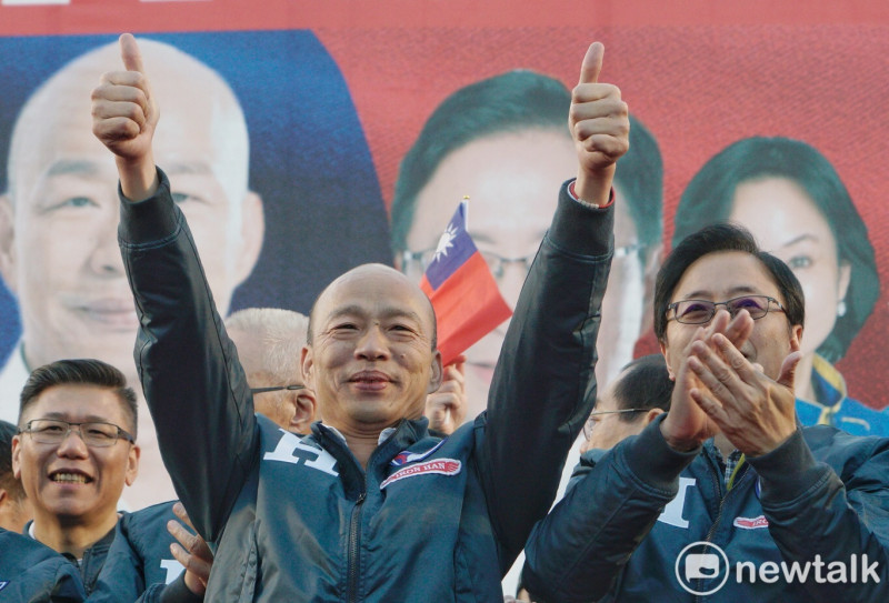 國民黨總統候選人韓國瑜在新北市造勢上，身穿的「鋼鐵H夾克」引起外界討論。   圖：張良一/攝（資料照片）