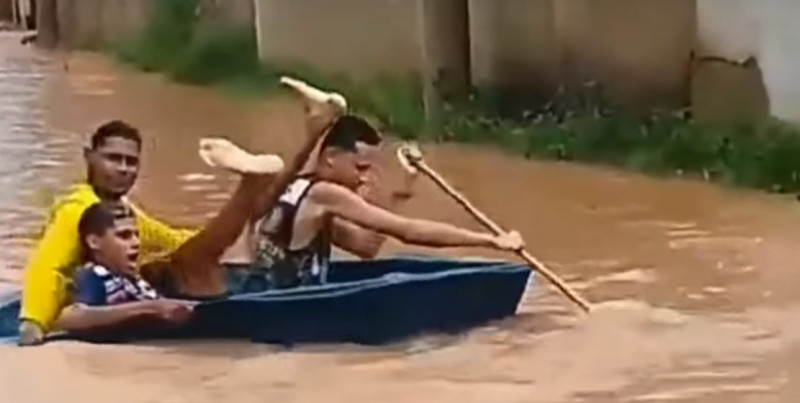 巴西東南部遭暴雨襲擊，多人死亡與失蹤   圖:截取自youtube