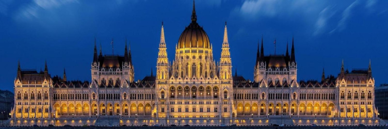 國會大廈是布達佩斯的地標之一。 圖：翻攝自布達佩斯旅遊官網