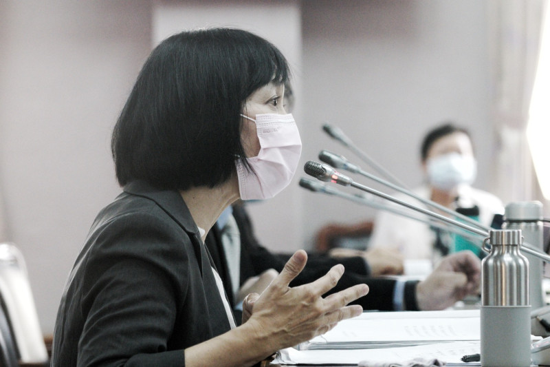 促轉會代主委楊翠在立院司法及法制委員會備詢。   圖：張良一/攝