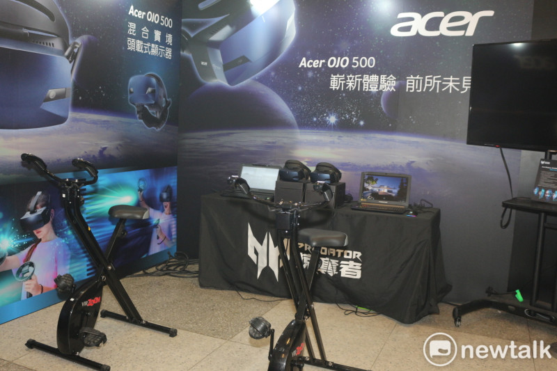 Acer設置擺脫空間束縛的MR混合實境，民眾在此將可感受到嶄新的遊樂體驗。 圖：陳耀宗／攝