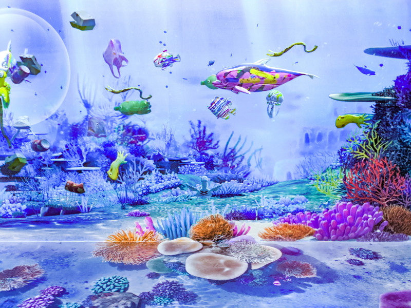 虛實互動區是親子同樂的區塊，3D科技造型的海洋生物極富未來感，呈現另一種奇幻世界。 圖：謝佳真／攝 