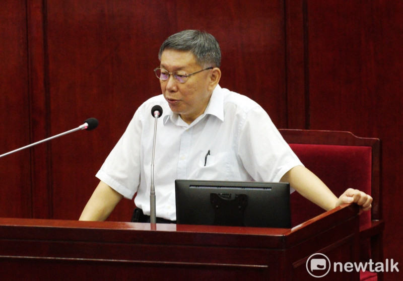 台北市長柯文哲今在台北市議會進行施政報告並備質詢。   圖：張良一 / 攝