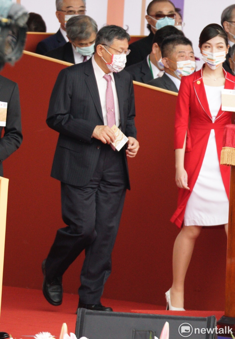 台北市長柯文哲參加總統府前國慶大典。   圖：張良一／攝