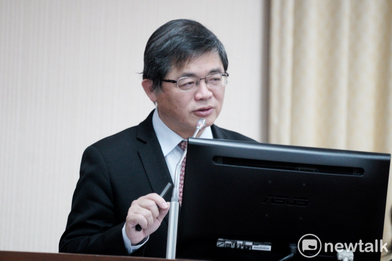 行政院秘書長李孟諺在立院內政委員會備詢。   圖：張良一/攝