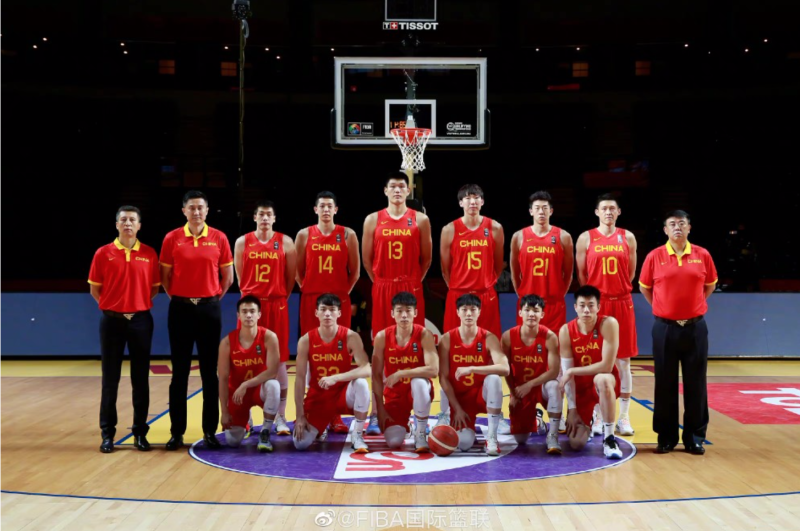 中國男籃今（2日）在一場焦點大戰中慘敗希臘，正式無緣東京奧運會。   圖：翻攝自FIBA國際籃聯微博