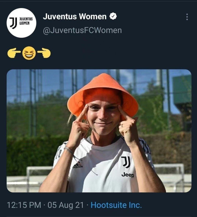 近日義大利尤文圖斯女足在推特發布的照片引發種族歧視爭議。   圖：翻攝自Juventus Women推特