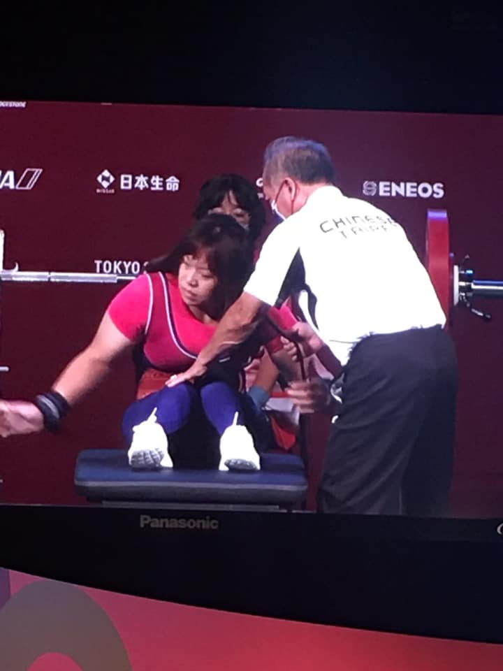 帕運六朝元老林亞璇，一場幼時的意外傷到脊椎，無法用腰或臀部發力，全靠手臂使力，她以78公斤的成績，排名第7。 圖：體育署