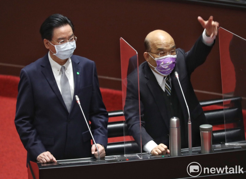 行政院長蘇貞昌、外交部長吳釗燮在立院院會備詢。   圖：張良一/攝