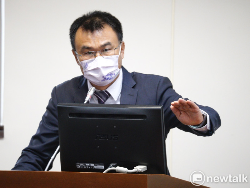 農委會主委陳吉仲在立院經濟委員會備詢。   圖：張良一/攝