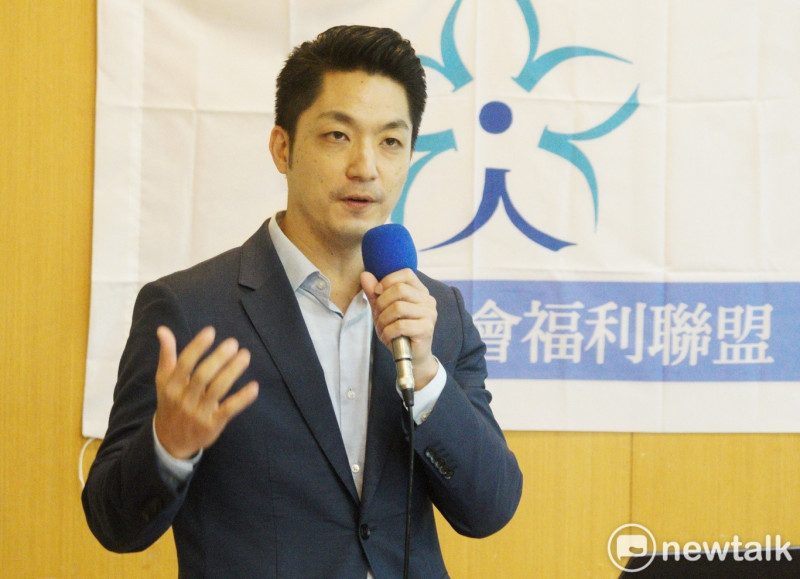 國民黨台北市長候選人蔣萬安出席社福聯盟民間版社福政策白皮書發表會。   圖：張良一/攝