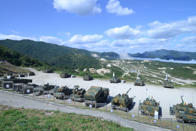 韓國大力發展國防，複雜地形與氣候成為最佳軍武試驗場。圖：翻攝自DX KOREA官網