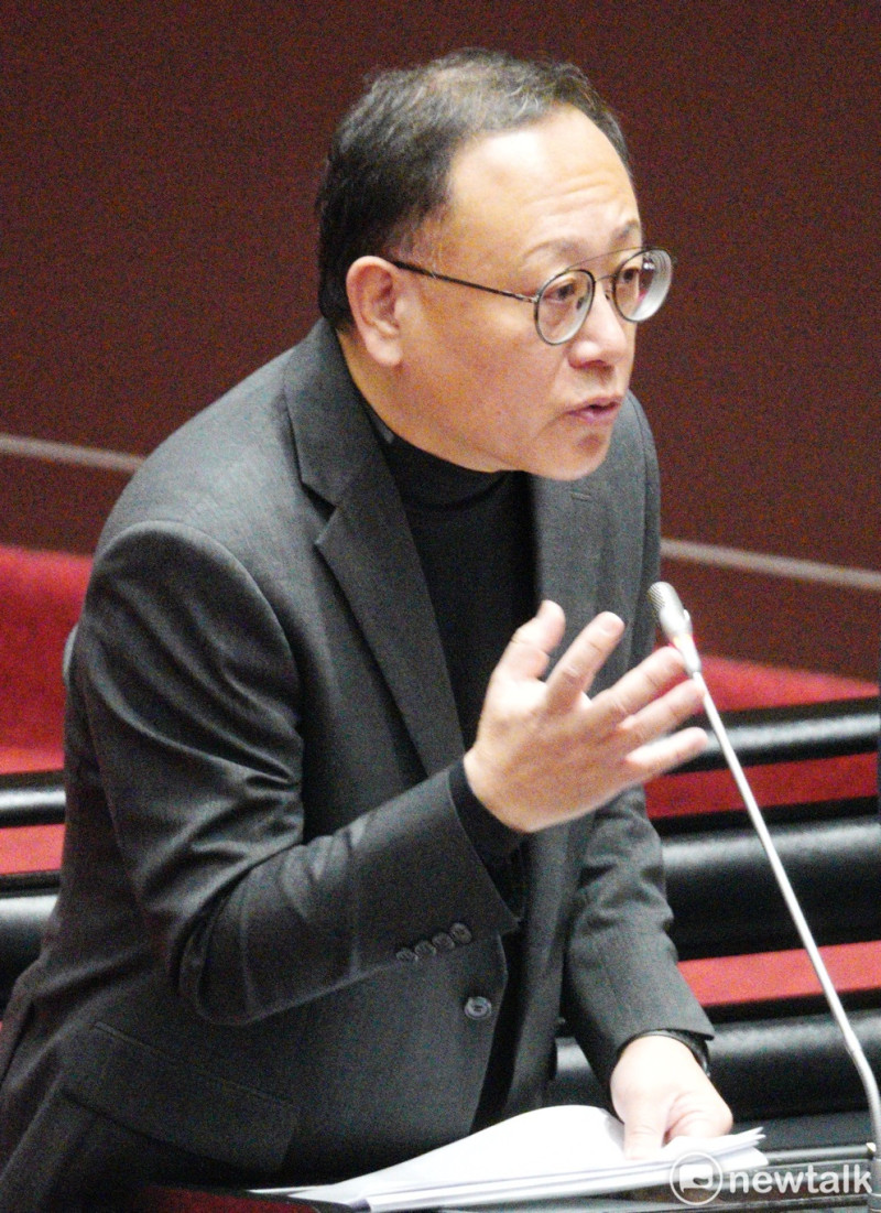交通部11日公布雙鐵人事異動，史哲13日接高鐵、鄭光遠16日轉任台鐵，引發各界議論。   圖：張良一/攝（資料照）