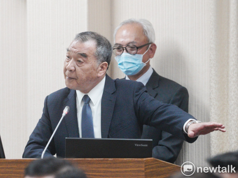國防部長邱國正在立院外交及國防委員會備詢。   圖：張良一/攝