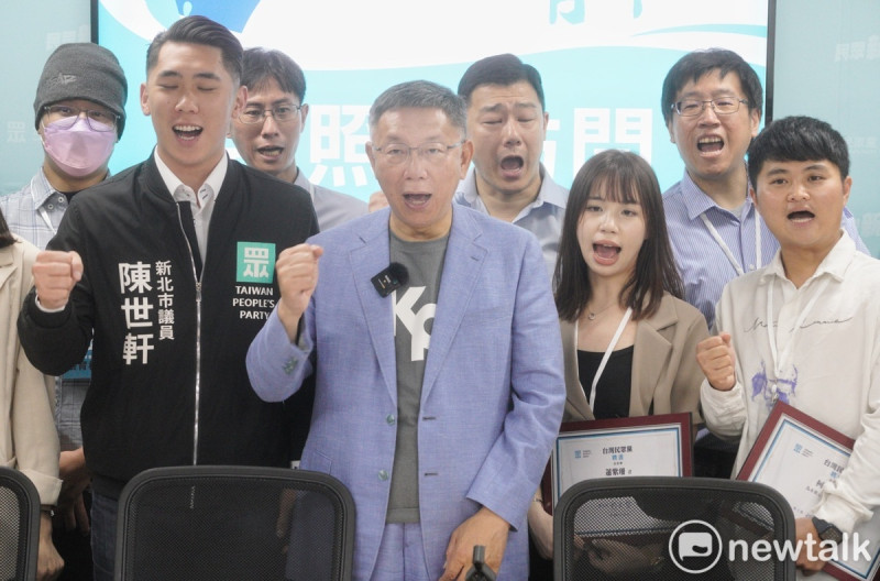 台灣民眾黨主席柯文哲出席參與青年委員會招募記者會。   圖：張良一 / 攝
