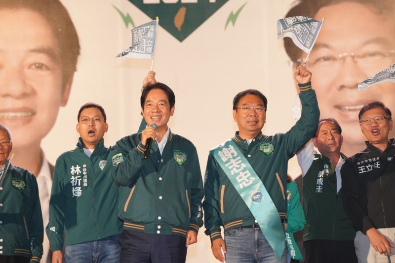 賴清德赴豐原力挺謝志忠。 圖:賴清德辦公室提供 賴清德赴豐原力挺謝志忠。 圖:賴清德辦公室提供