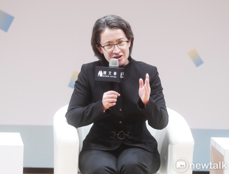 民進黨副總統候選人蕭美琴今（14）天下午出席《時代如何轉了彎：蔡英文與台灣轉型八年》新書發表會。   圖：張良一/攝