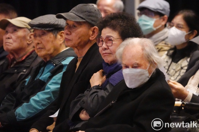 監察院長陳菊出席在國家人權博物館舉辦的519白色恐怖記憶日發起人大會，陳菊在會布袋戲團演出白色恐怖受難者受迫害的情形時，神情顯得凝重。   圖：張良一/攝
