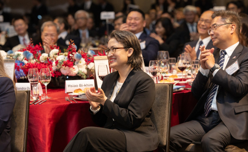 蕭美琴出席台灣美國商會2024謝年飯。 圖：總統府提供 