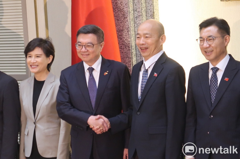 行政院長卓榮泰、副院長鄭麗君22日拜會立法院長韓國瑜與副院長江啟臣。   圖：林朝億/攝