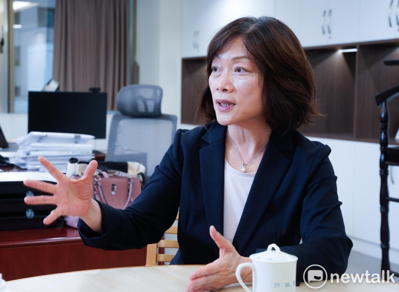勞動部長何佩珊接受新頭殼專訪。   圖：張良一/攝