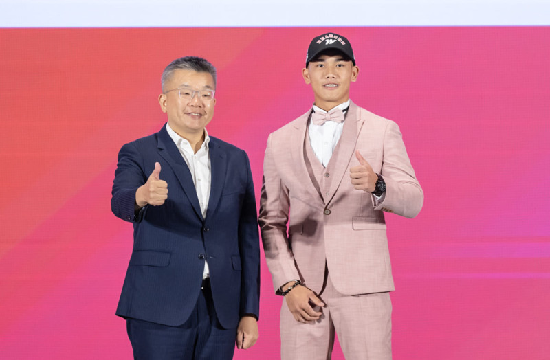去年奪冠的味全龍，於首論第六指名選進了外野手曾勝安。   圖：中華職棒聯盟／提供