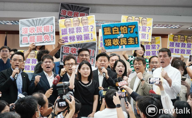 「大罷免的源頭是國民黨立委的胡作非為」，翁達瑞痛批，面對選民的反彈，國民黨不知檢討，還謊言連篇，更證明大罷免公民運動的正當性。   圖：張良一/攝（資料照）
