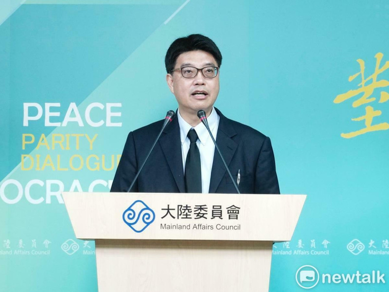 立法院今(20)日繼續審議114年度中央政府總預算案，其中，通過在野黨團提案的刪減與凍結大陸委員會114年度預算，共計刪減經費1億3千餘萬元，另凍結近1億元。圖為陸委會主委邱垂正。   圖：張良一/攝（資料照片）