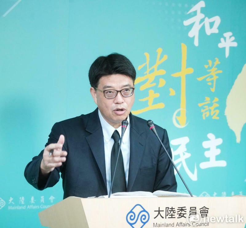 立法院前院長王金平昨天號召近千人提出兩岸新論述「分治而不分立，主權同而不分」，陸委會今（9）天表示，任何相關討論都必須確保台灣的自由民主體制，正視中華民國的存在。圖為陸委會主委邱垂正。（資料照片）   圖：張良一/攝