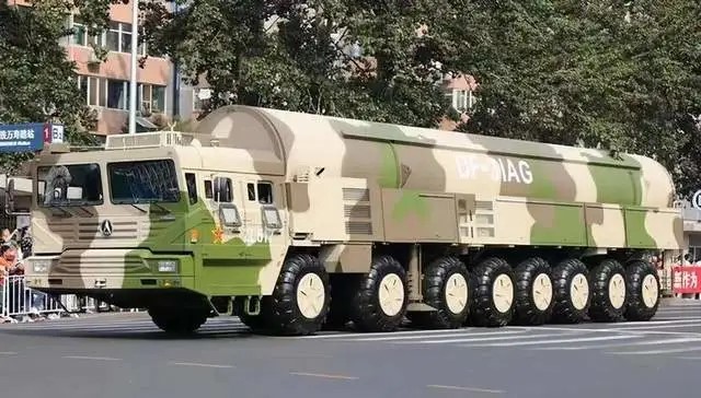 東風 - 31 AG 發射車 圖片來源 : 騰訊網 東風 - 31 AG 發射車 圖片來源 : 騰訊網