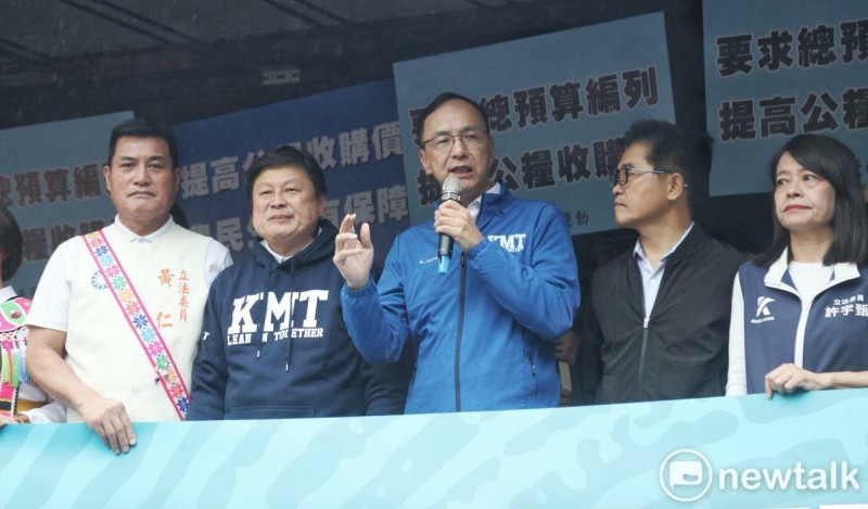 國民黨主席朱立倫及立院黨團總召傅崐萁等人。   圖：張良ㄧ/攝（資料照）