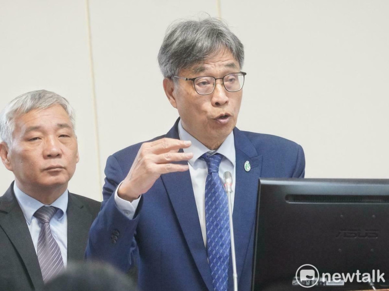 農業部長陳駿季在立院經濟委員會備詢。   圖：張良一/攝