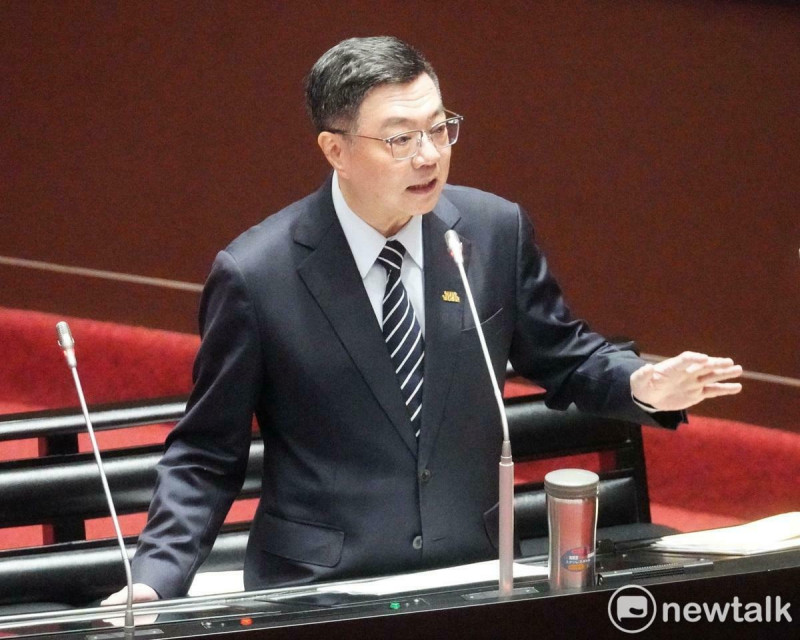 行政院長卓榮泰在立院院會就報告「113年度中央政府總預算追加預算案」編製經過並備詢。   圖：張良一/攝