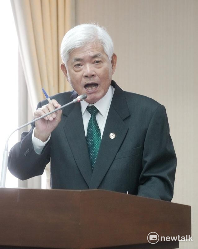 凌濤指公民團體自行查對罷免連署資料，中選會打臉，公民團體無權確認。   圖：張良一/攝（資料照）