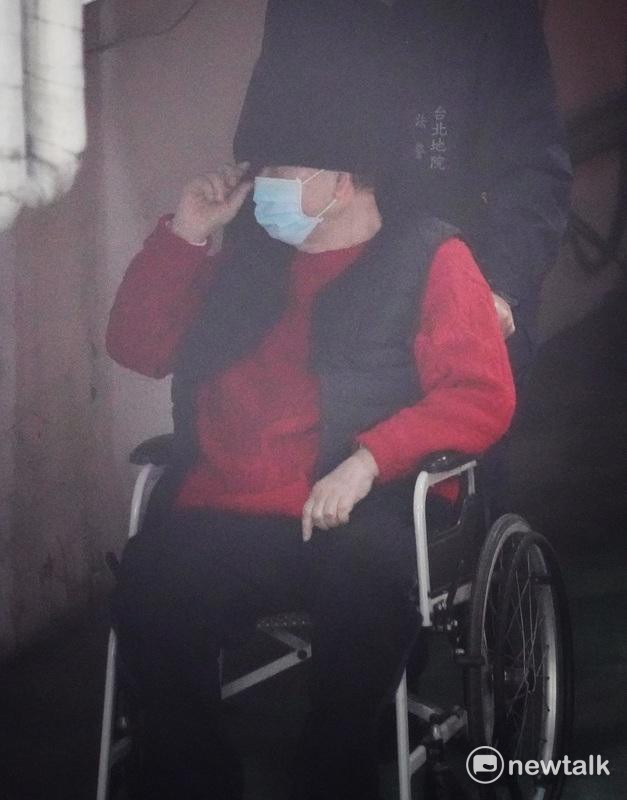 前威京集團主席沈慶京今日被送往台北地方法院出庭。   圖：張良一/攝