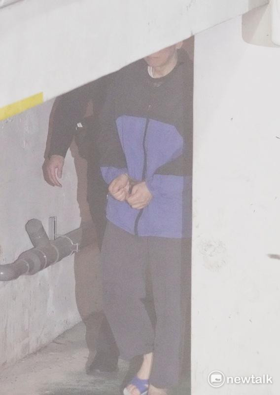 前民眾黨主席柯文哲被送往台北地方法院出庭。   圖：張良一 / 攝
