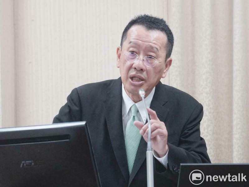 國防部長顧立雄在立院外交及國防委員會備詢。   圖：張良一/攝